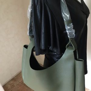 Neiman Marcus Bags - Brand new Fall 2019 Neiman Marcus hobo tote Neiman Marcus Bags - Brand new Fall 2019 Neiman Marcus hobo tote